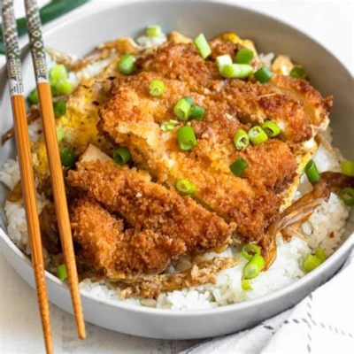  Katsudon: Uma explosão de sabores crocante por fora e suculento por dentro!